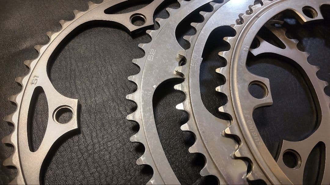 DURA-ACE　スギノ チェーンリング 144mm 4枚セット　ピスト