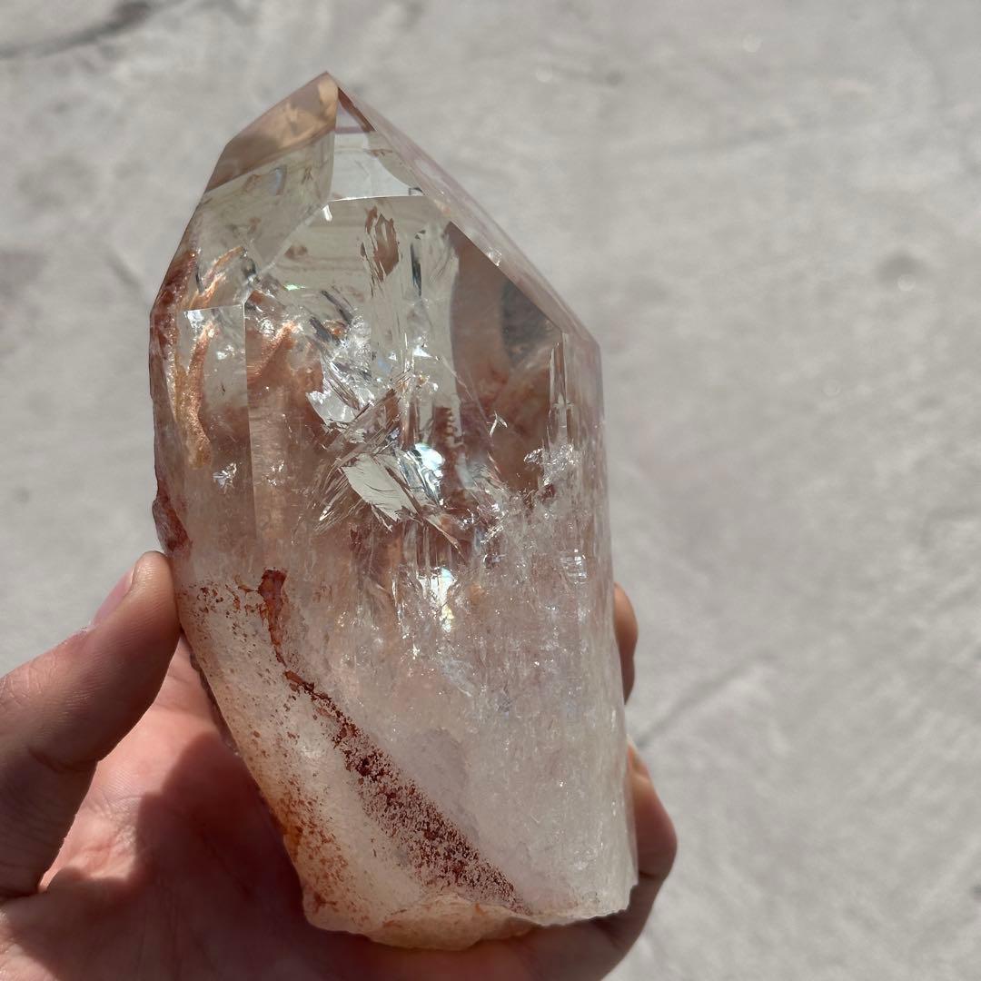 天然石虹あり　水晶のポイント　置物　台座付きG.706