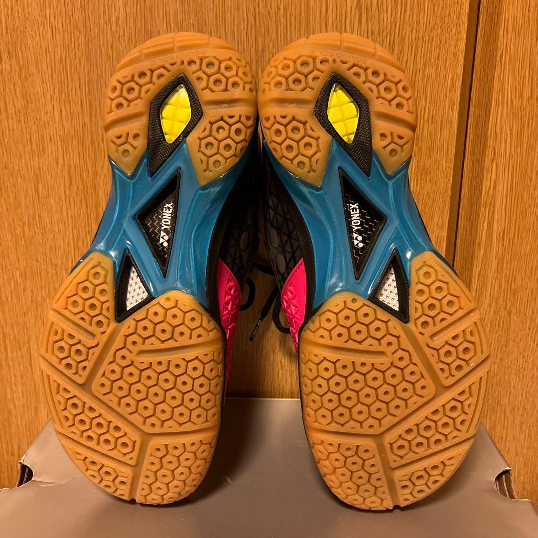 YONEX POWER CUSHION バドミントンシューズ ピンク/ブラック