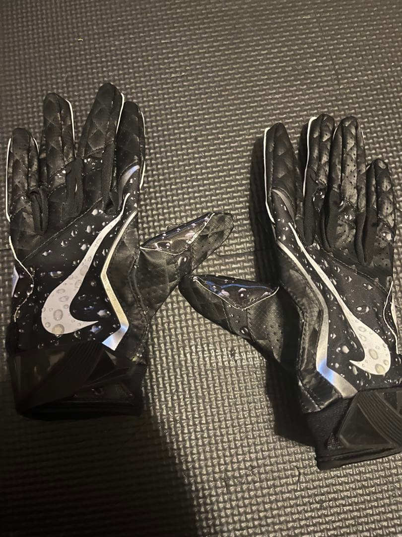 Supreme®/Nike® VaporJet4.0FootballGloves