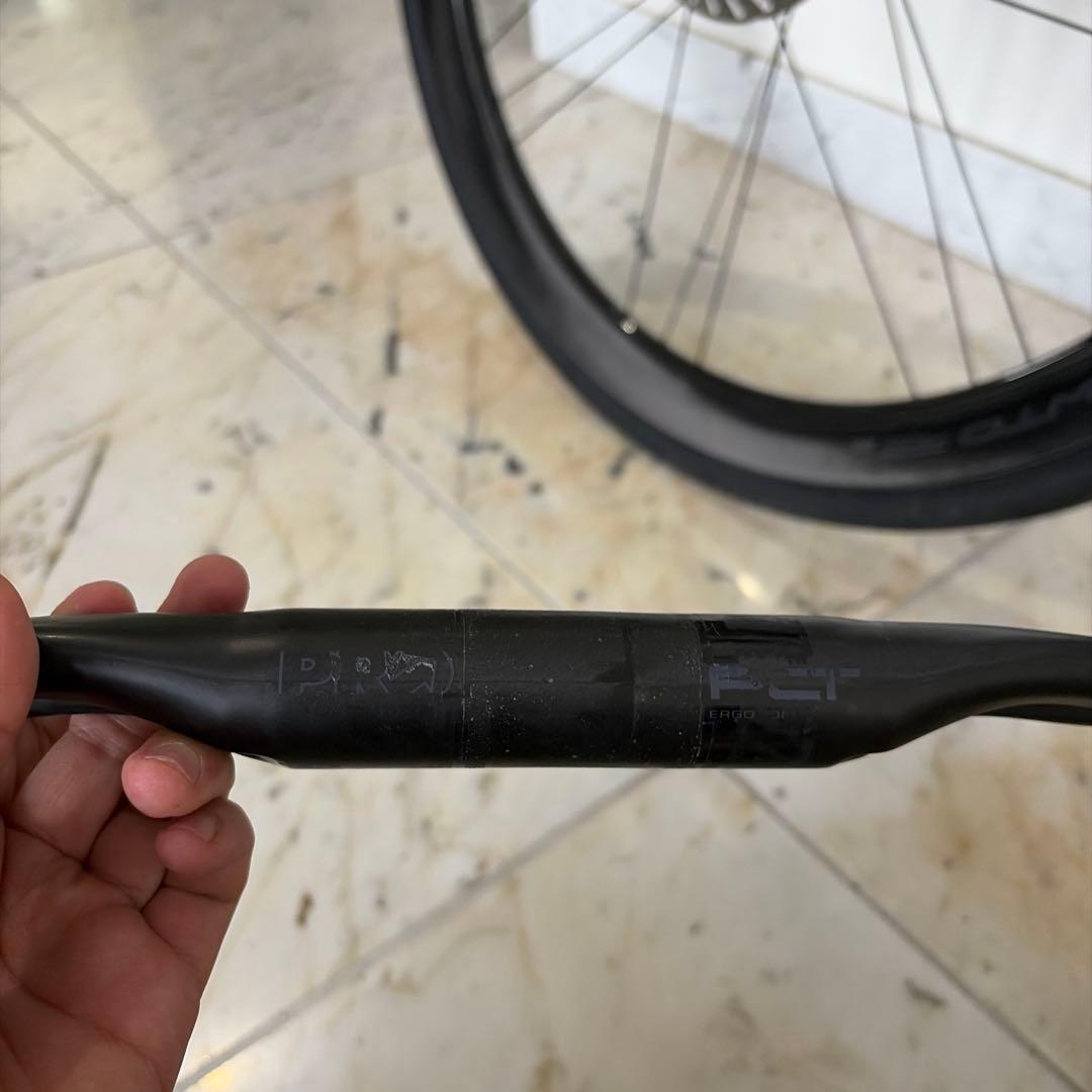 シマノ　PLT カーボンエアロハンドル　380mm