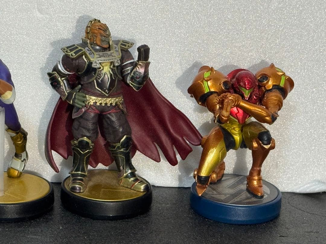 アミーボフィギュアセット ファルコン ガノンドロフ サムス　アラン　amiibo