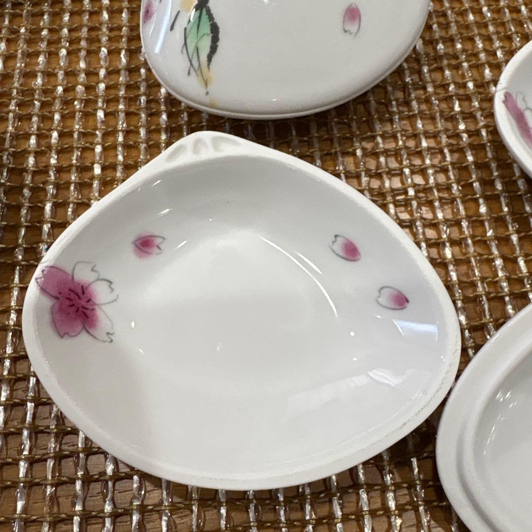 桜画　貝型蓋付き器