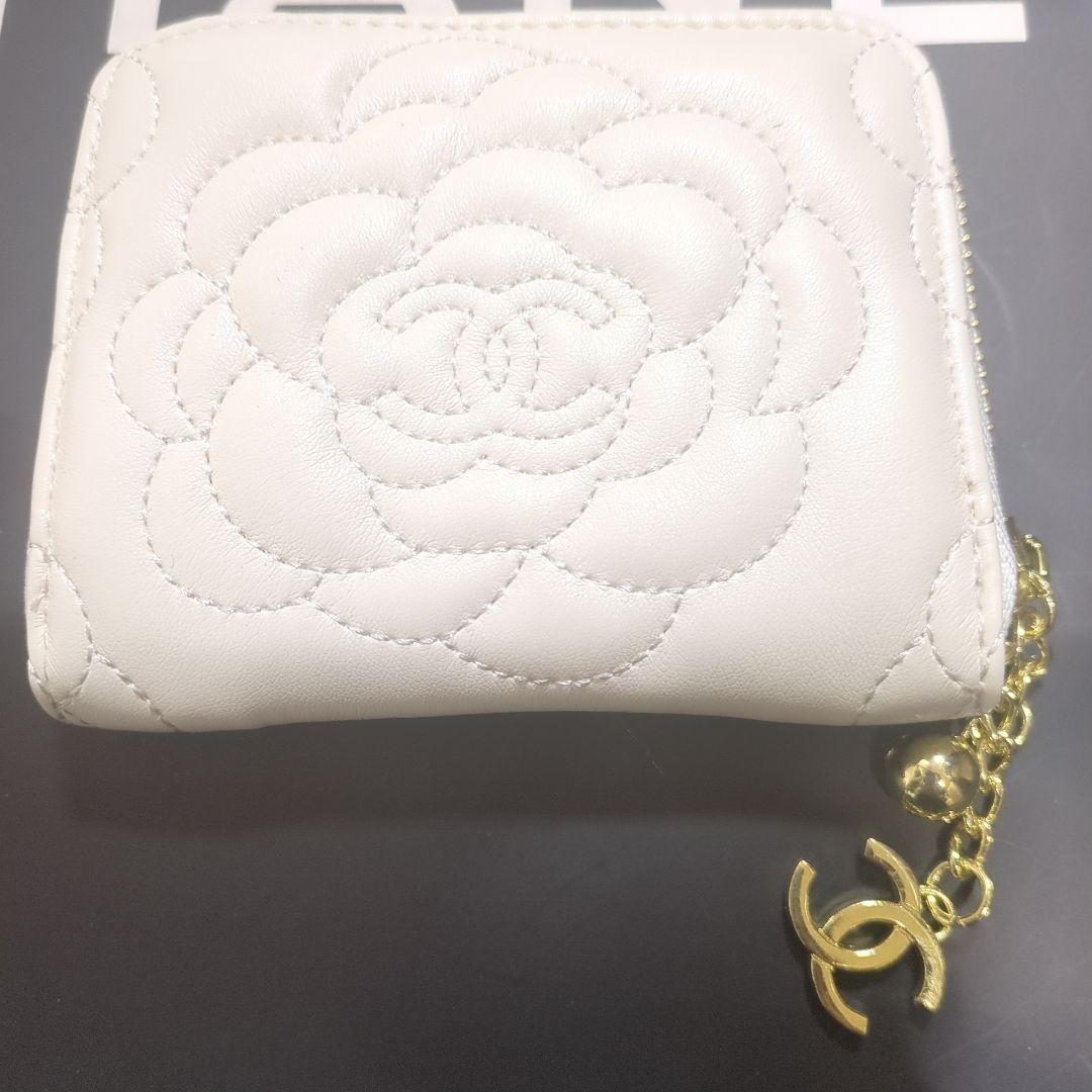 CHANEL カメリアデザイン ケース