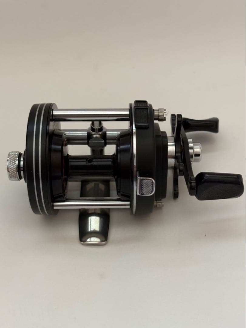 DAIWA Millionaire GS-2000 リール 収納袋付き