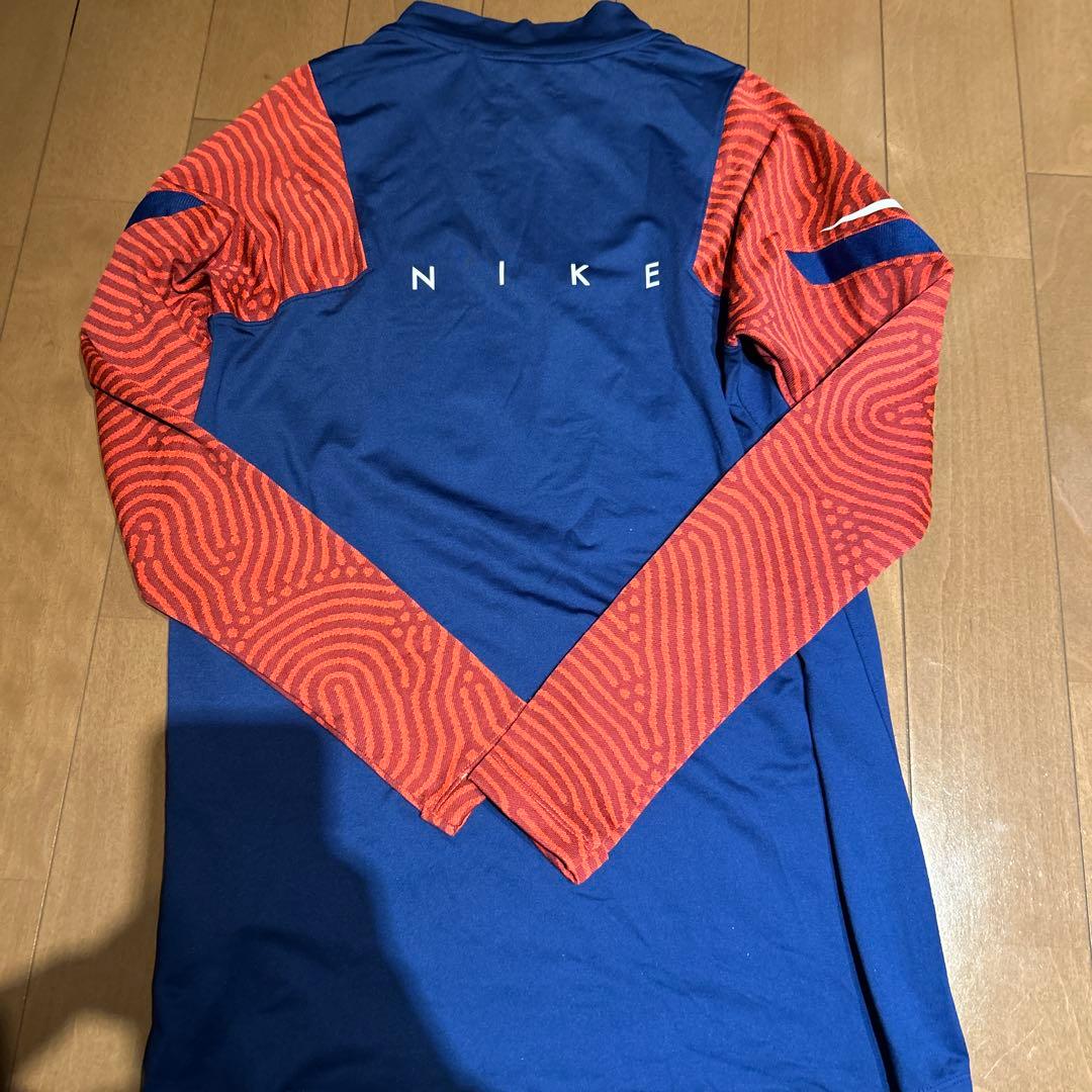 Nike 長袖ジャージ 青 赤