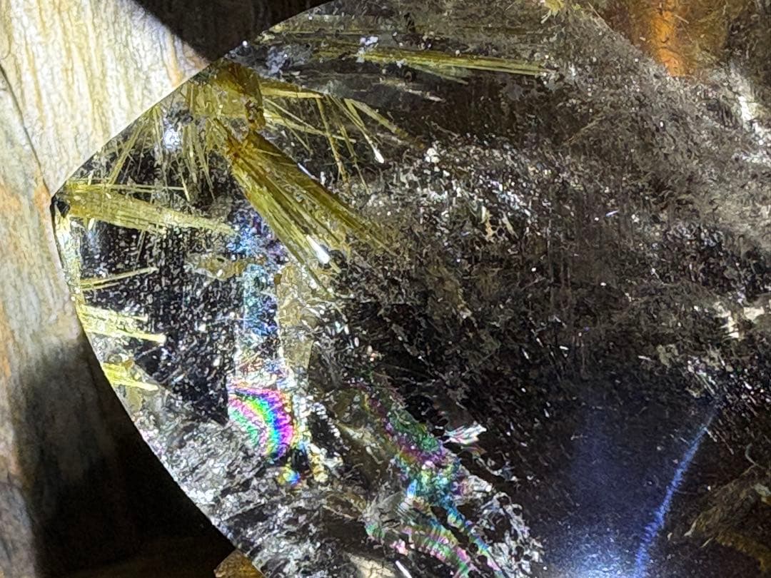 タイチンルチルクォーツ　太い金ルチル　スモーキー　アイリス　虹　大きく重さあり