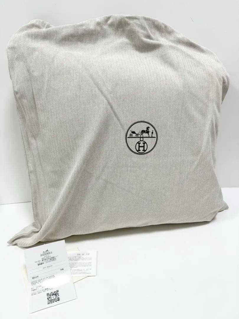 HERMES エルメス アヴァロンIII クッション ネイビー