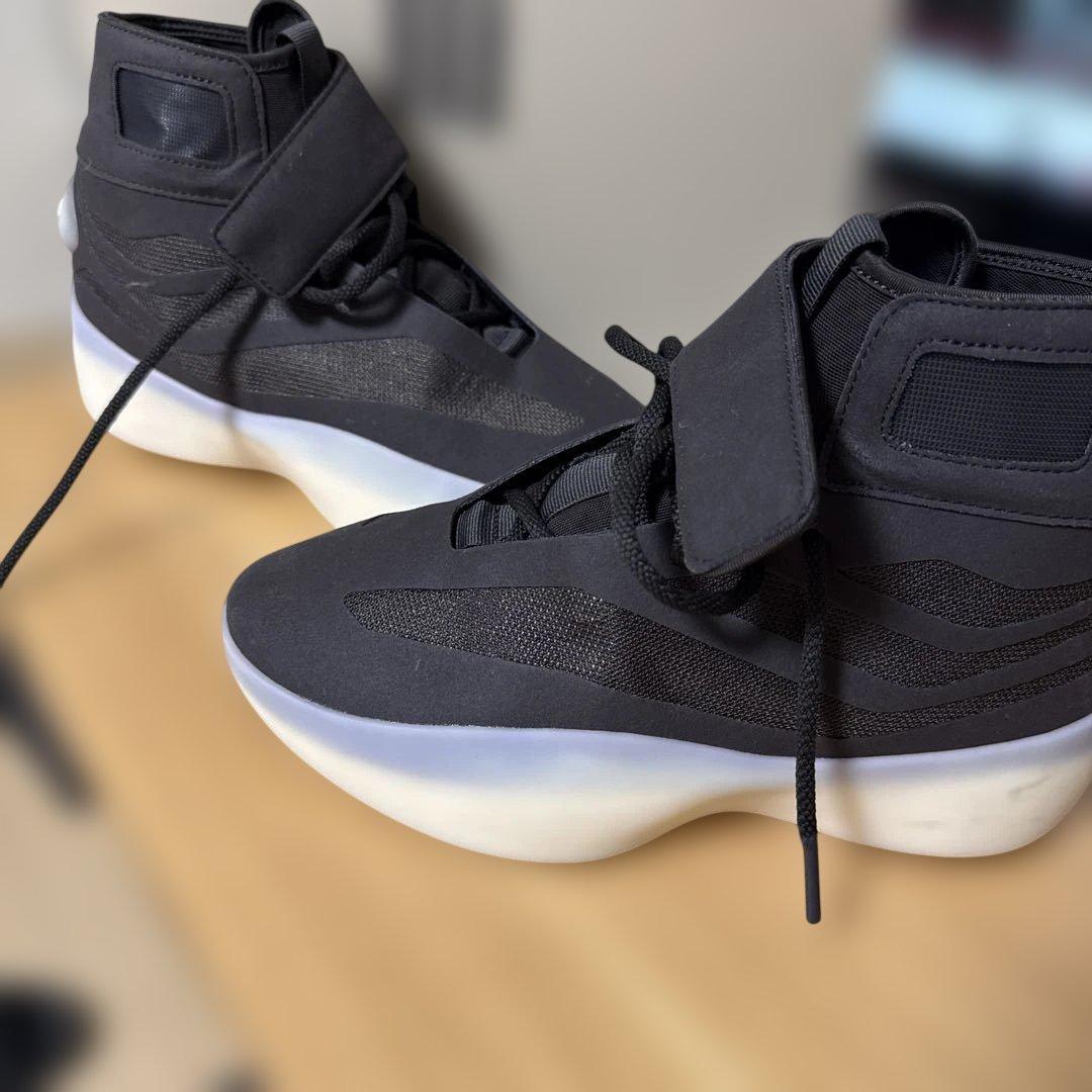 ブラック ハイカット バスケットシューズ　26cm adidas