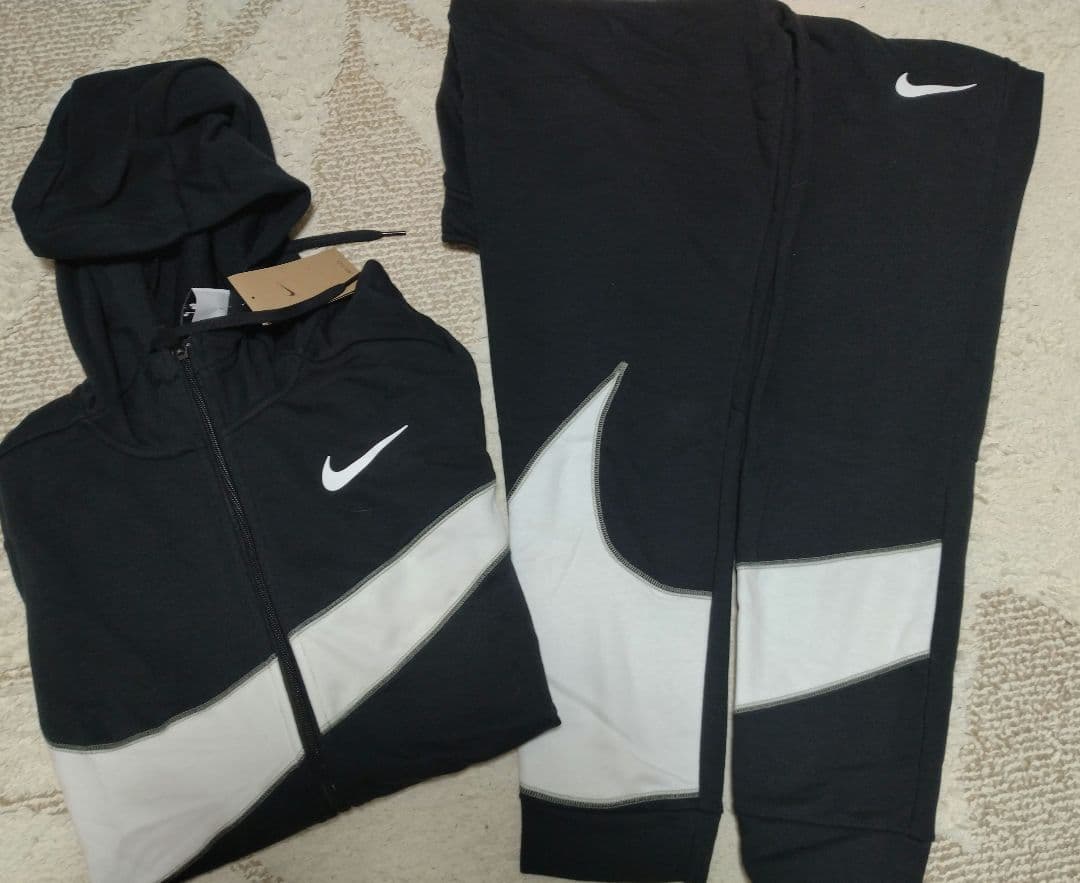 新品　ナイキ(NIKE) スウェット　ジャケット パンツ セットアップ