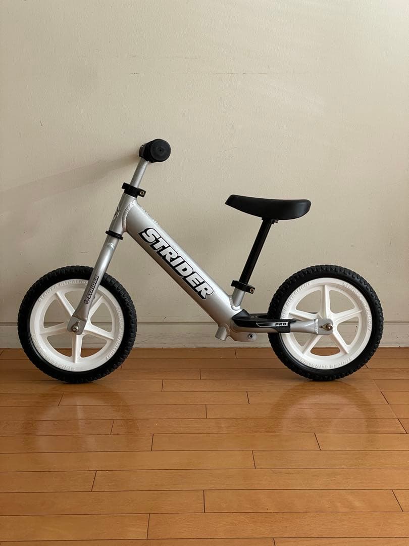 STRIDER 12 PRO silver ストライダープロ シルバー（美品）
