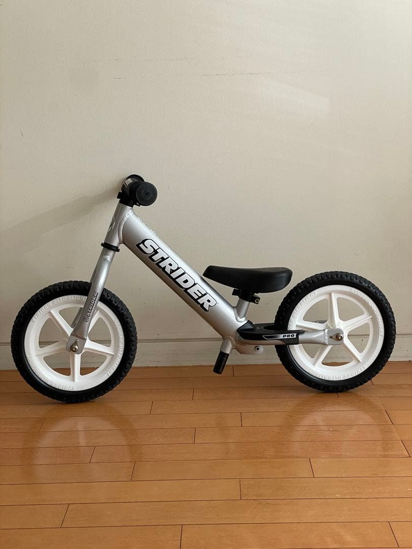 STRIDER 12 PRO silver ストライダープロ シルバー（美品）