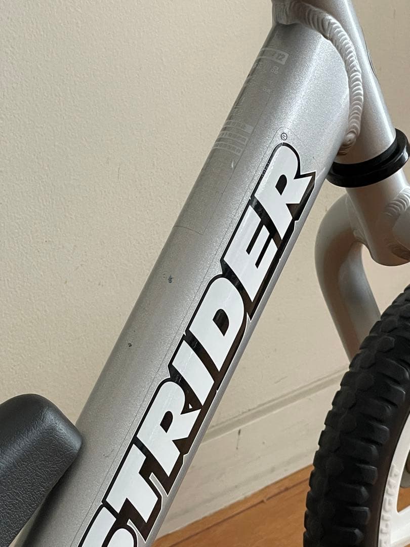 STRIDER 12 PRO silver ストライダープロ シルバー（美品）