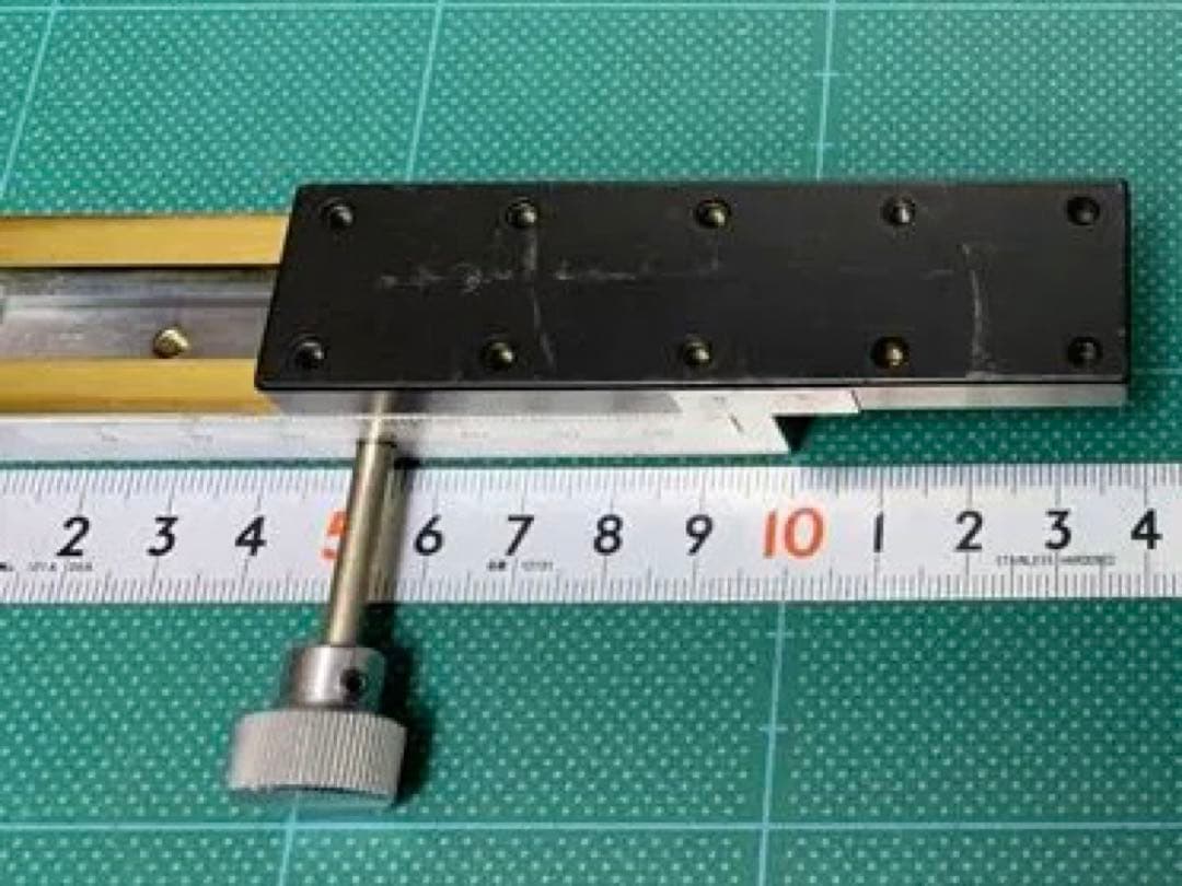 スライド操作式アリ溝ステージ １軸