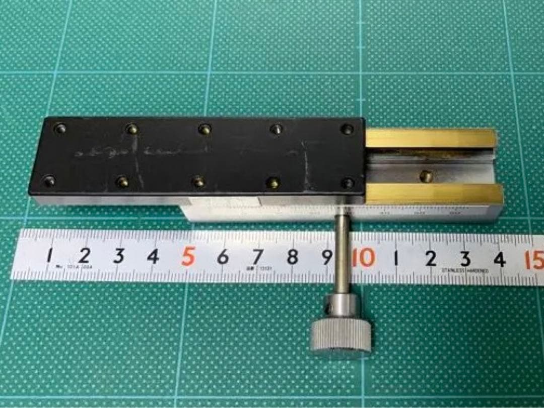 スライド操作式アリ溝ステージ １軸