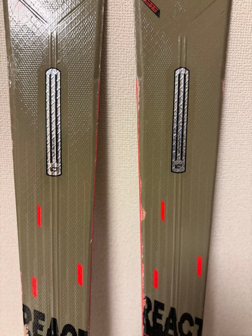 ROSSIGNOL /ロシニョールREACT 8スキー ビンディング付き