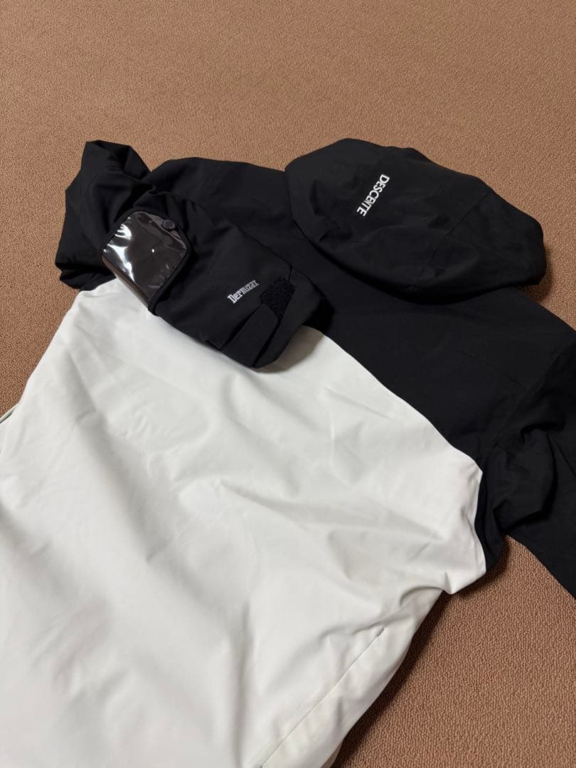 DESCENTE デサント S.I.O スキー ウェア M 2025モデル 美品