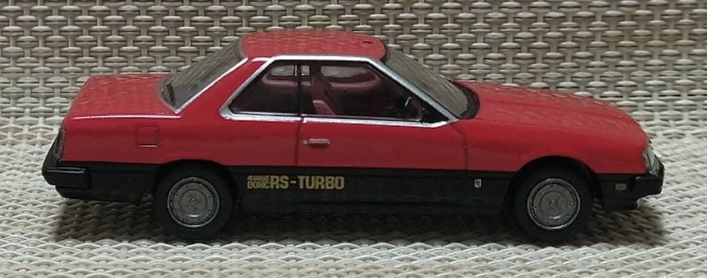 トミカリミテッドヴィンテージ LV-N85c スカイライン2000RSターボ