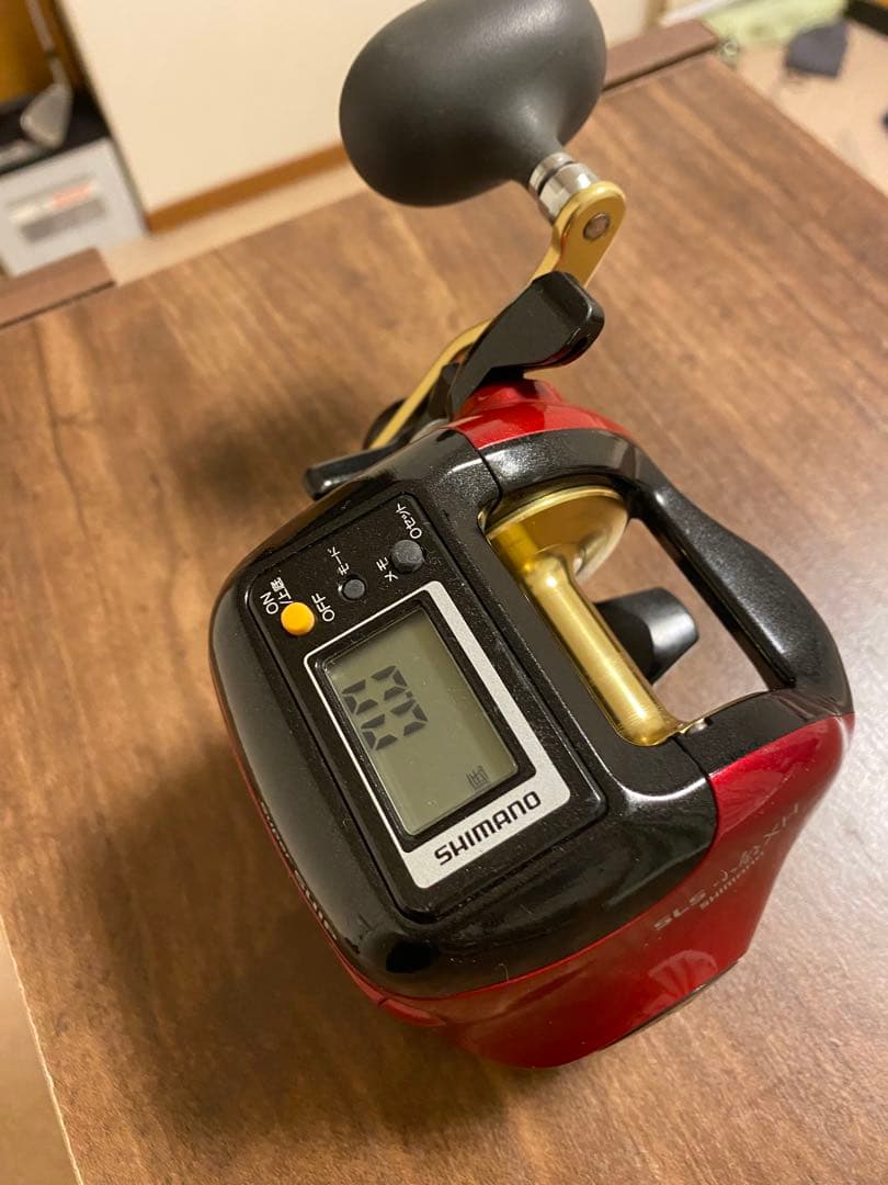 値下げ美品SHIMANO SLS小舟XH 両軸リール 2000XH デジタル表示