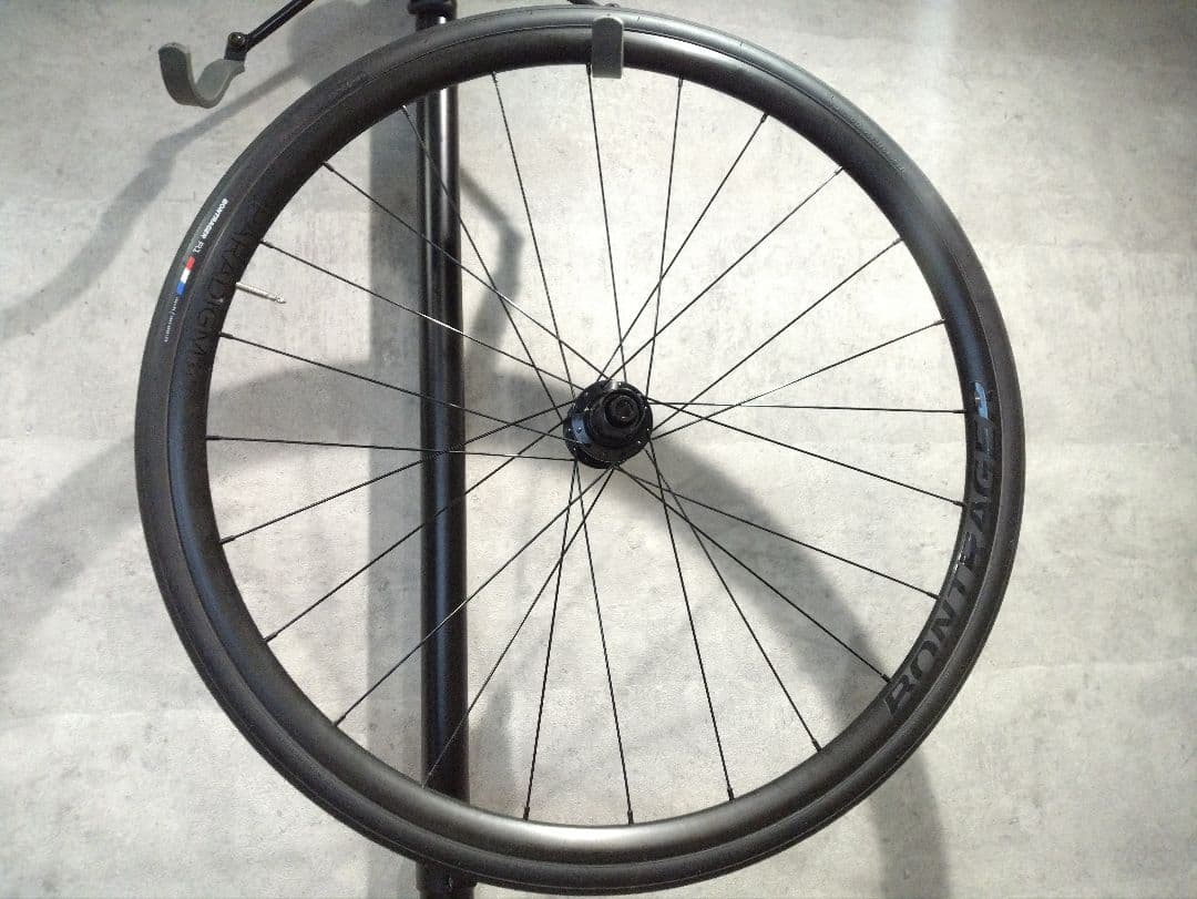 bontrager paradism 700-28c trek ホイール タイヤ