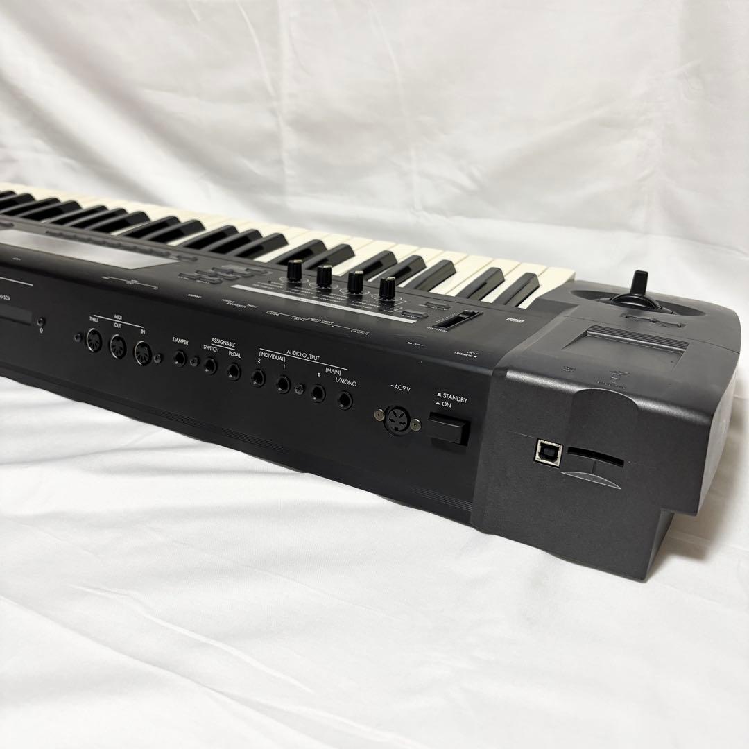 名機 KORG コルグ TR61 シンセサイザー 61鍵 付属品多数 動作確認済