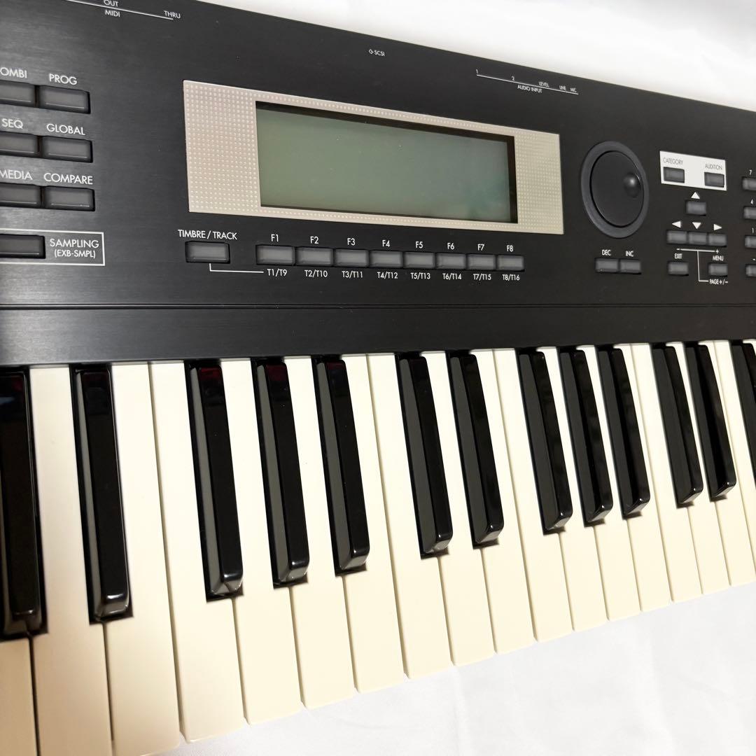名機 KORG コルグ TR61 シンセサイザー 61鍵 付属品多数 動作確認済