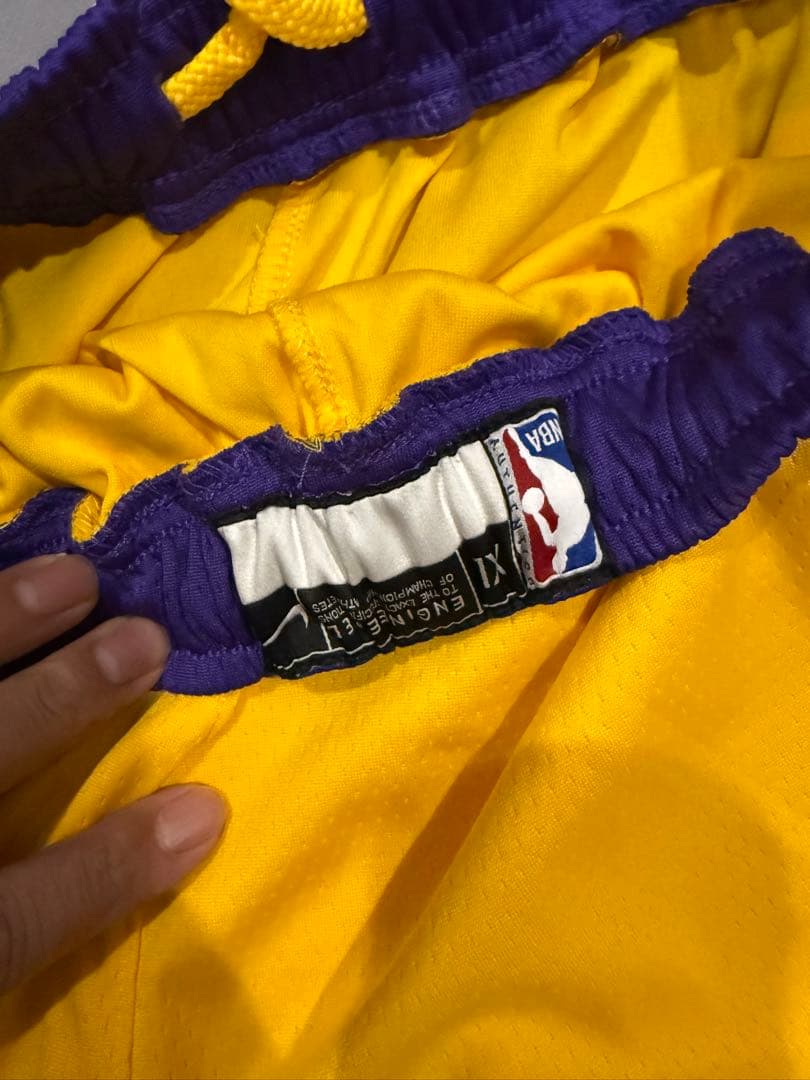NIKE NBA レイカーズ バスケショーツ　キッズ　XL LAKERS パンツ