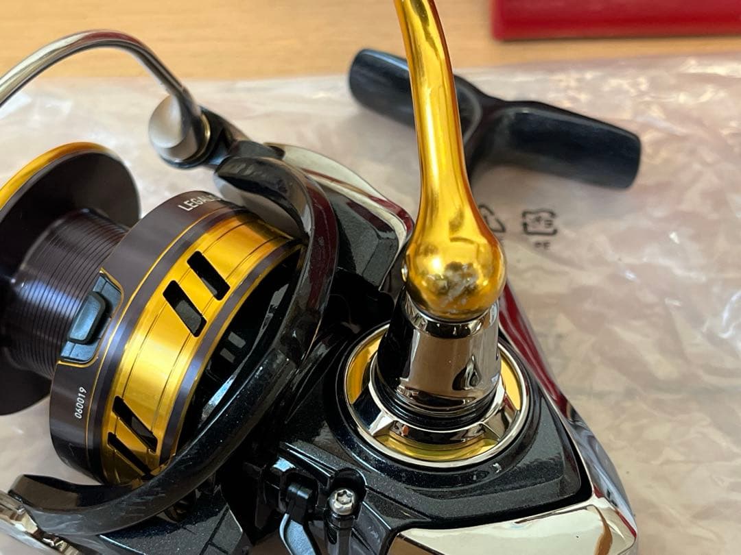 N*ン様 DAIWA LEGALIS LT 4000D-CXH ダイワ レガリス