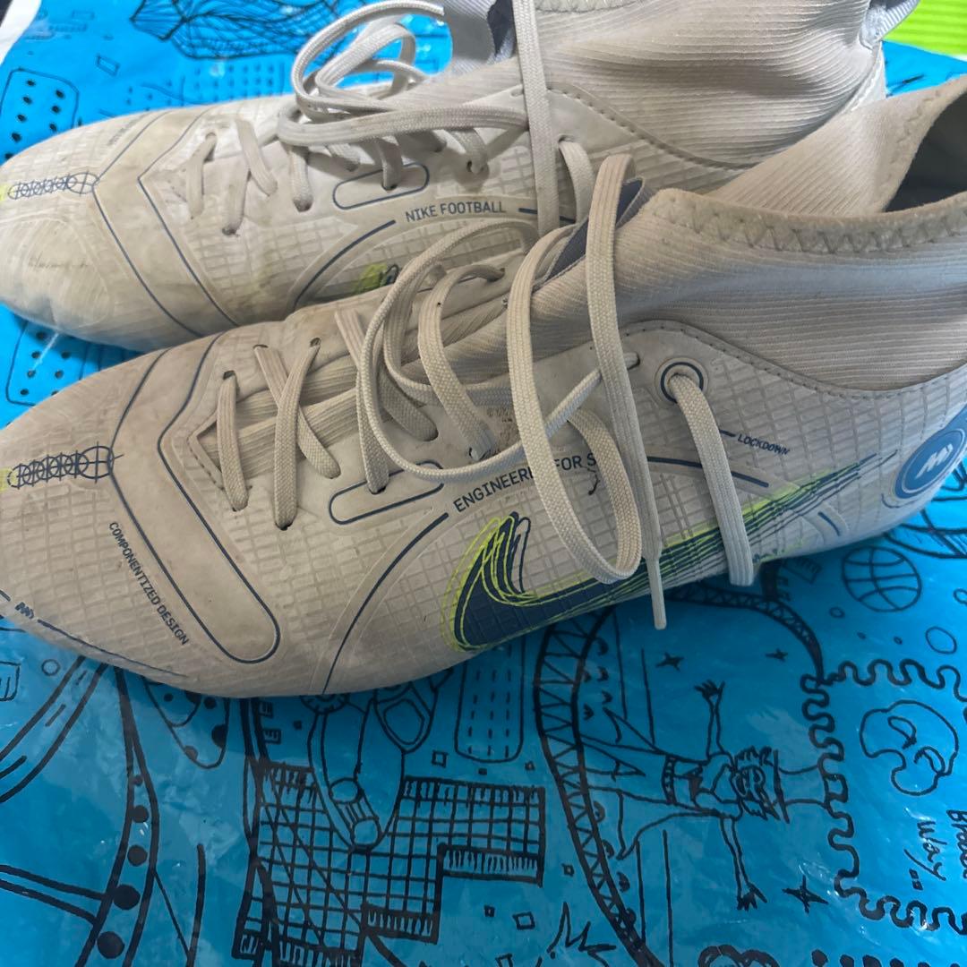 Nike Mercurial サッカーシューズ ホワイト