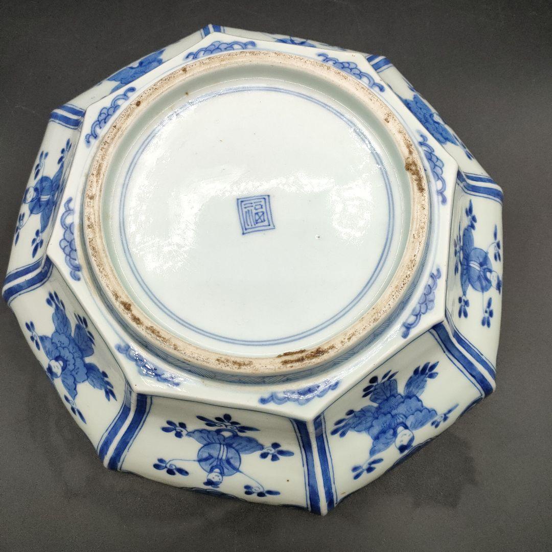 伊万里焼　青白磁 八角形皿 鳥と花の装飾　直径約30cm　高さ約９cm　古伊万里