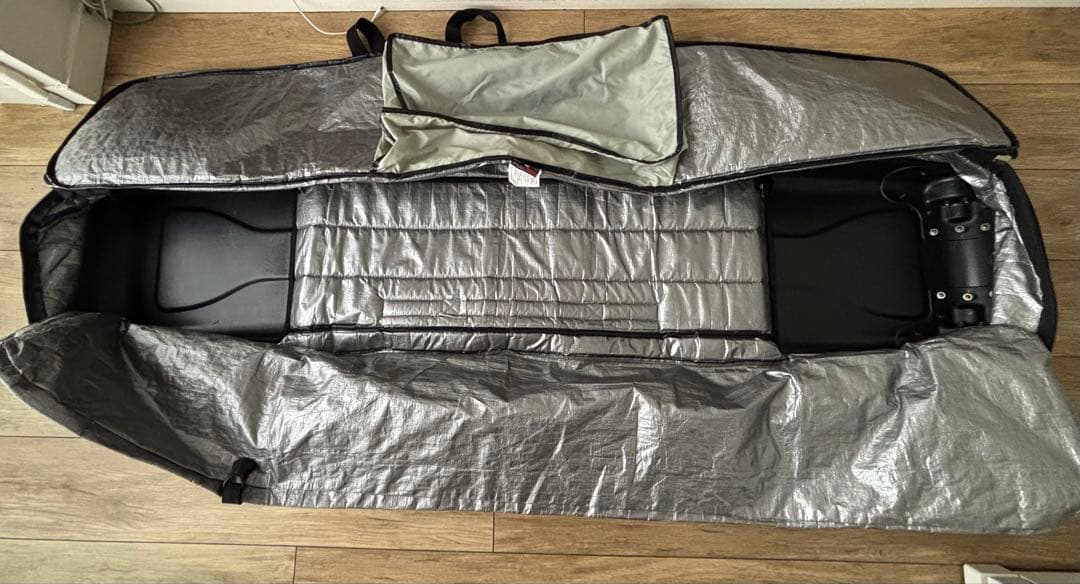 BURTON スノーボードバッグ 黒　166cm