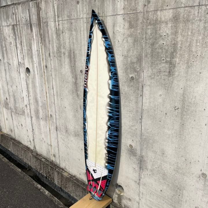 nev サーフボード　ショートボード　5'10