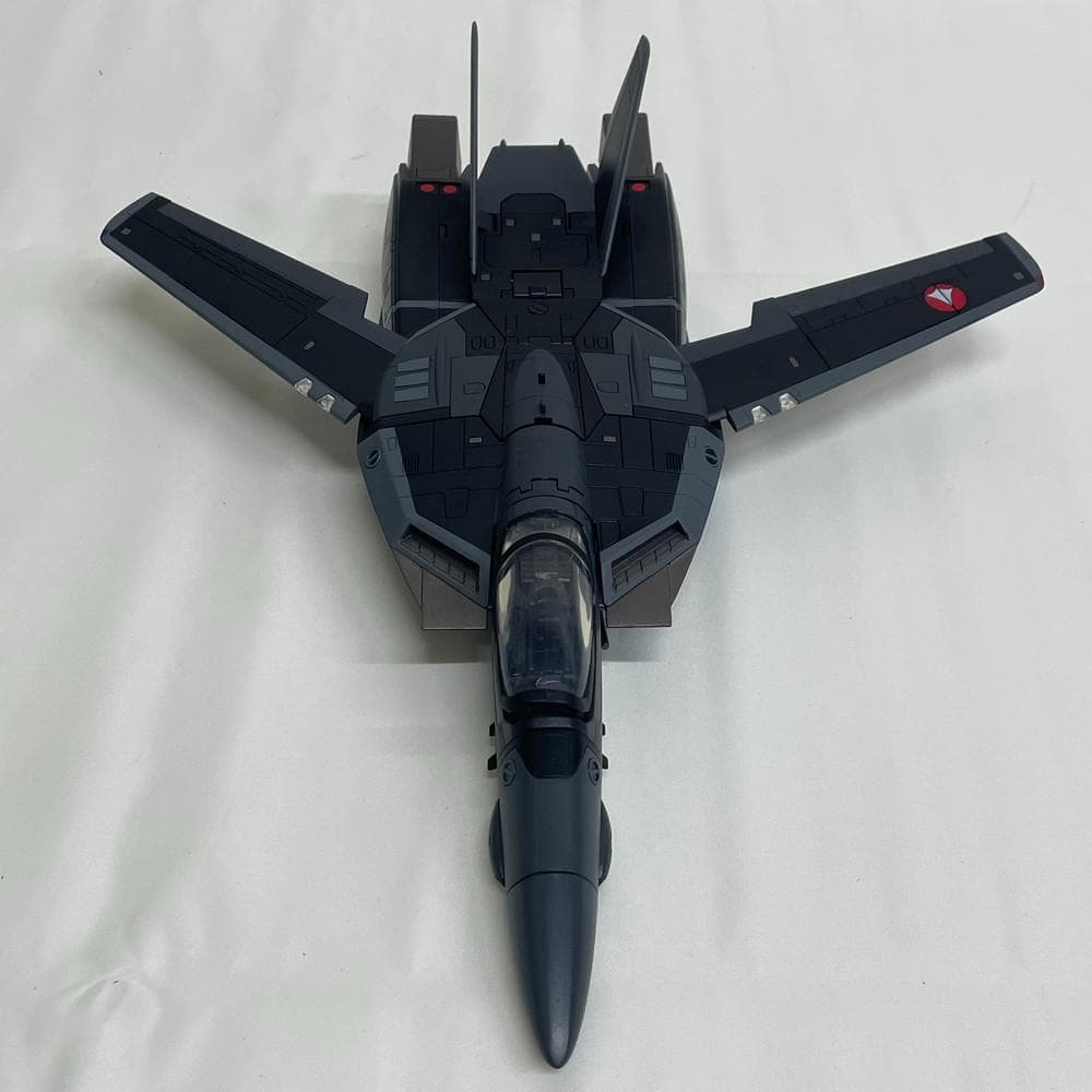 ◆超時空要塞マクロス 完全変形版 VF-1Jステルスタイプ　01011