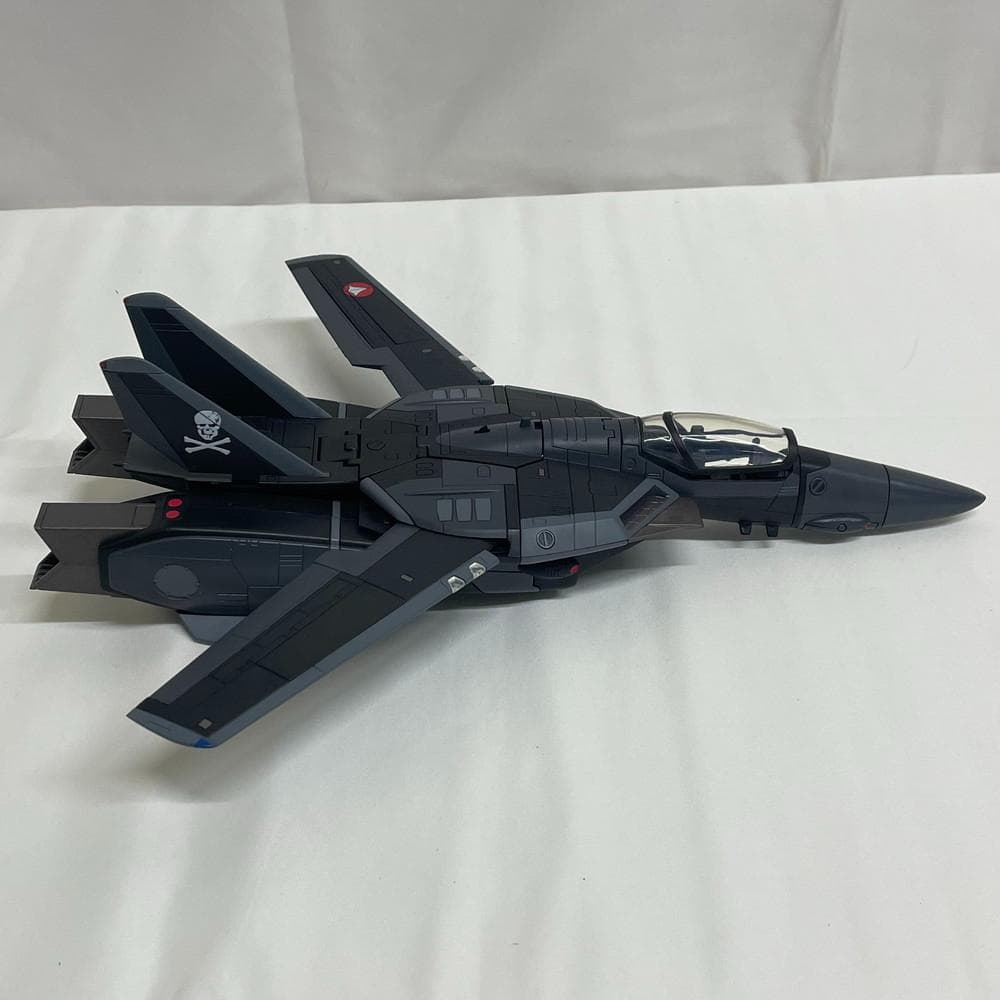 ◆超時空要塞マクロス 完全変形版 VF-1Jステルスタイプ　01011