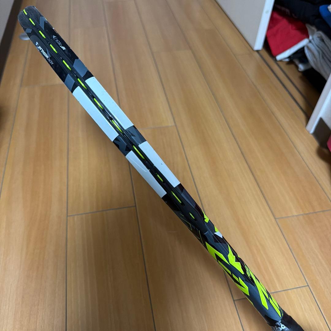 Babolat ピュアアエロ100 G2