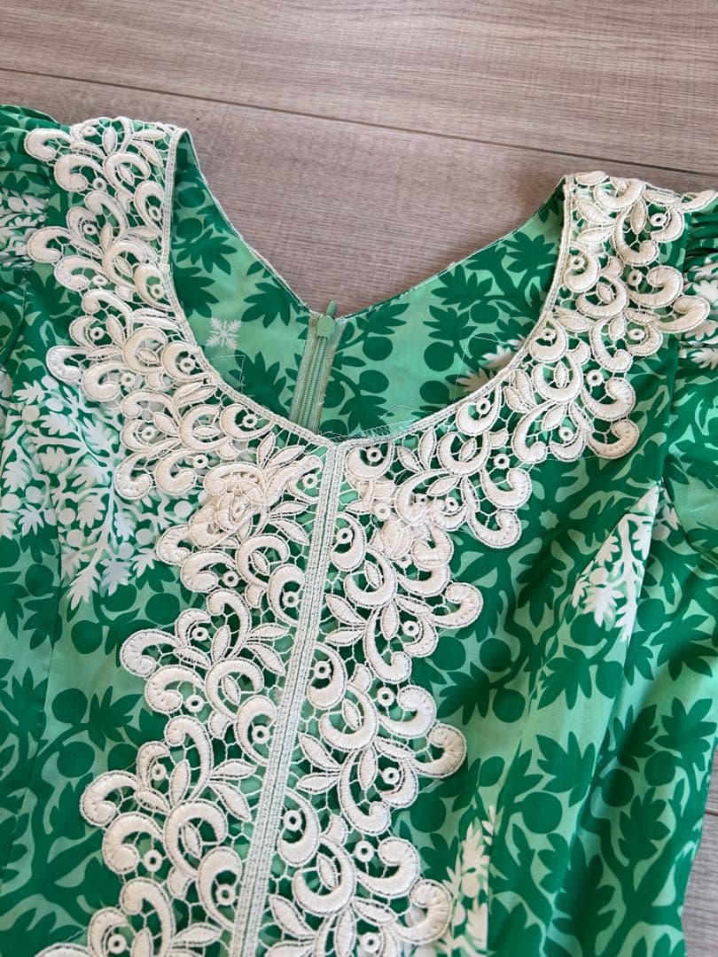 ハワイアン ロングワンピース マキシ丈 ケミカルレース 刺繍 グリーン