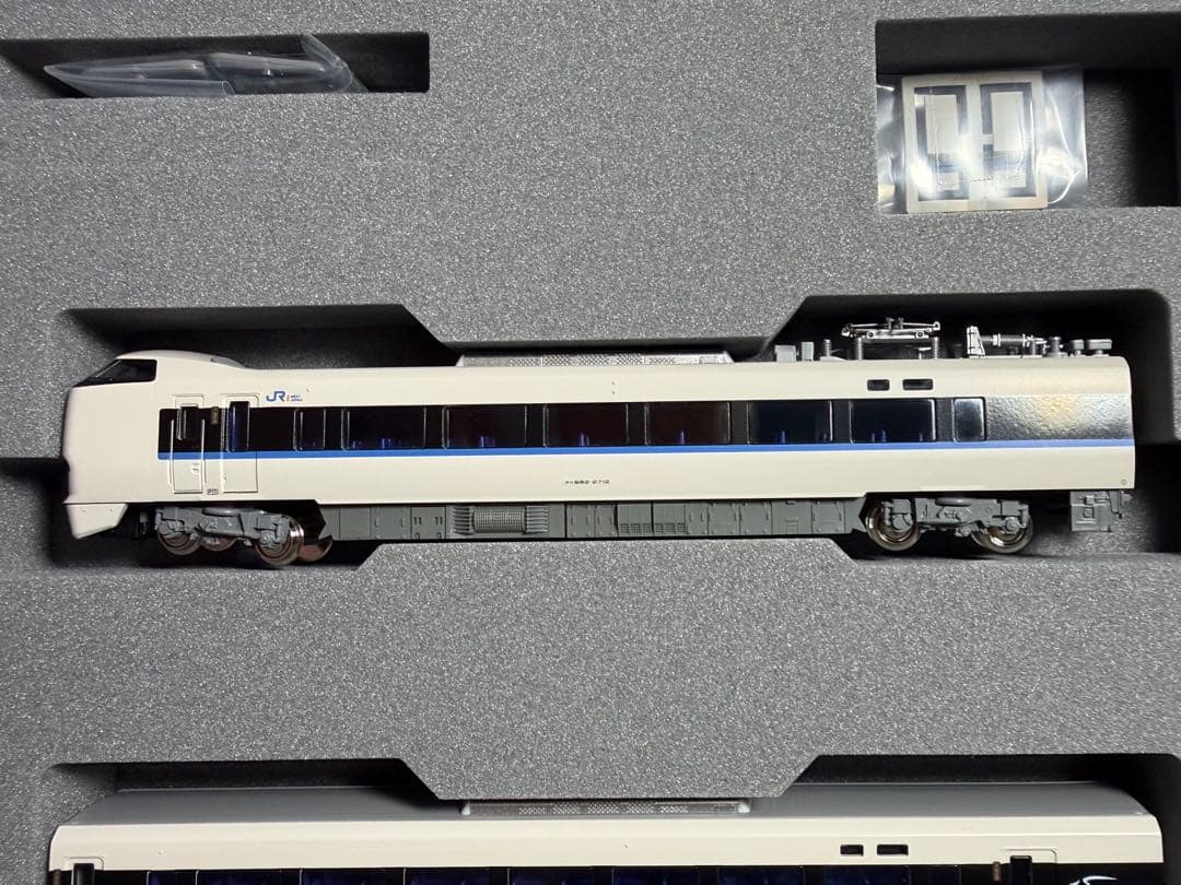 KATO 10-2144 683系2000番台「能登かがり火」3両セット