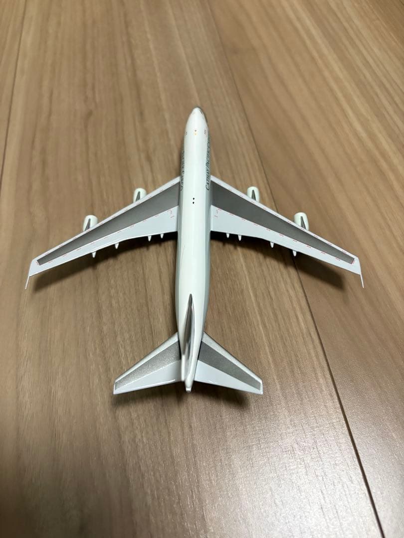 航空機・ヘリコプター Cathay Pacific Cargo B747-200 1:400