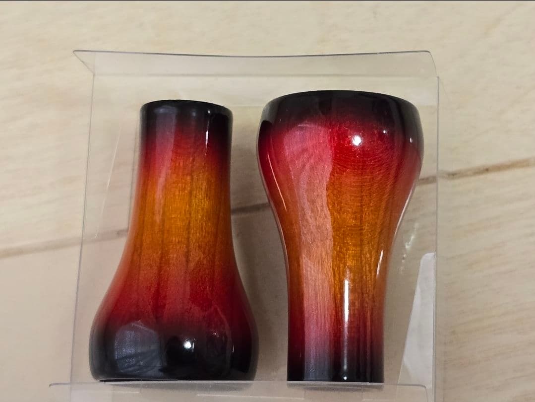 バリアル　ウッドノブ 　レッド　VARIAL WOOD KNOB RED