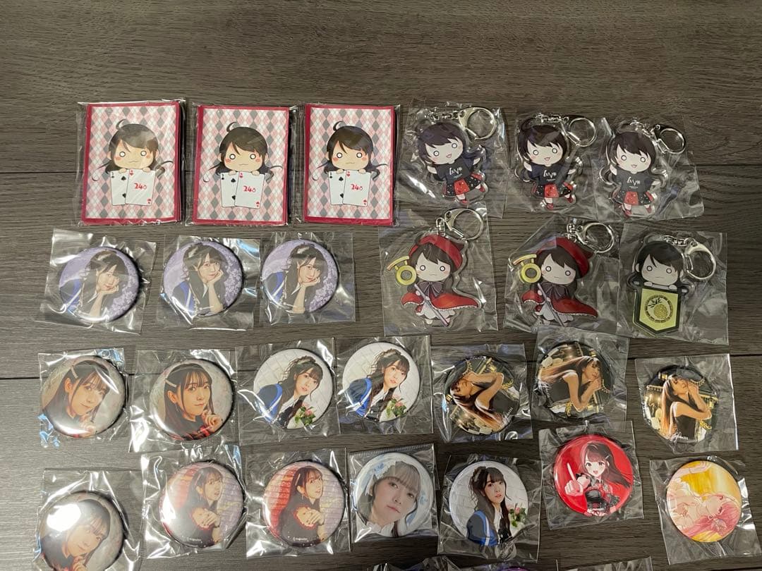 西尾夕香 グッズ 缶バッジ アクキー