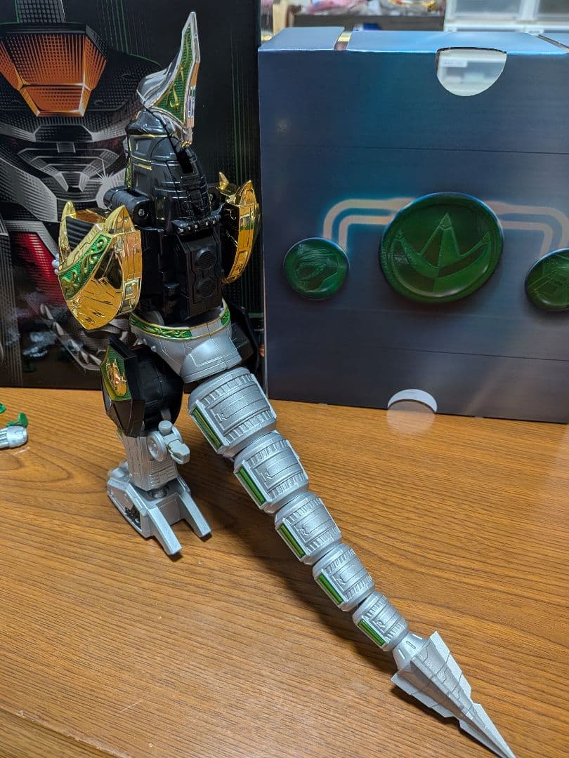 パワーレンジャー　ドラゴンシーザー フィギュア　海外版