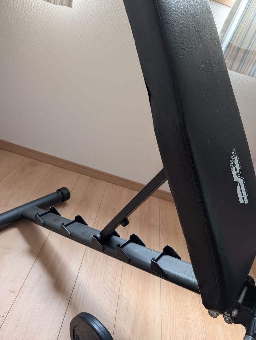 トレーニングベンチ 調整可能　ダンベルセット
