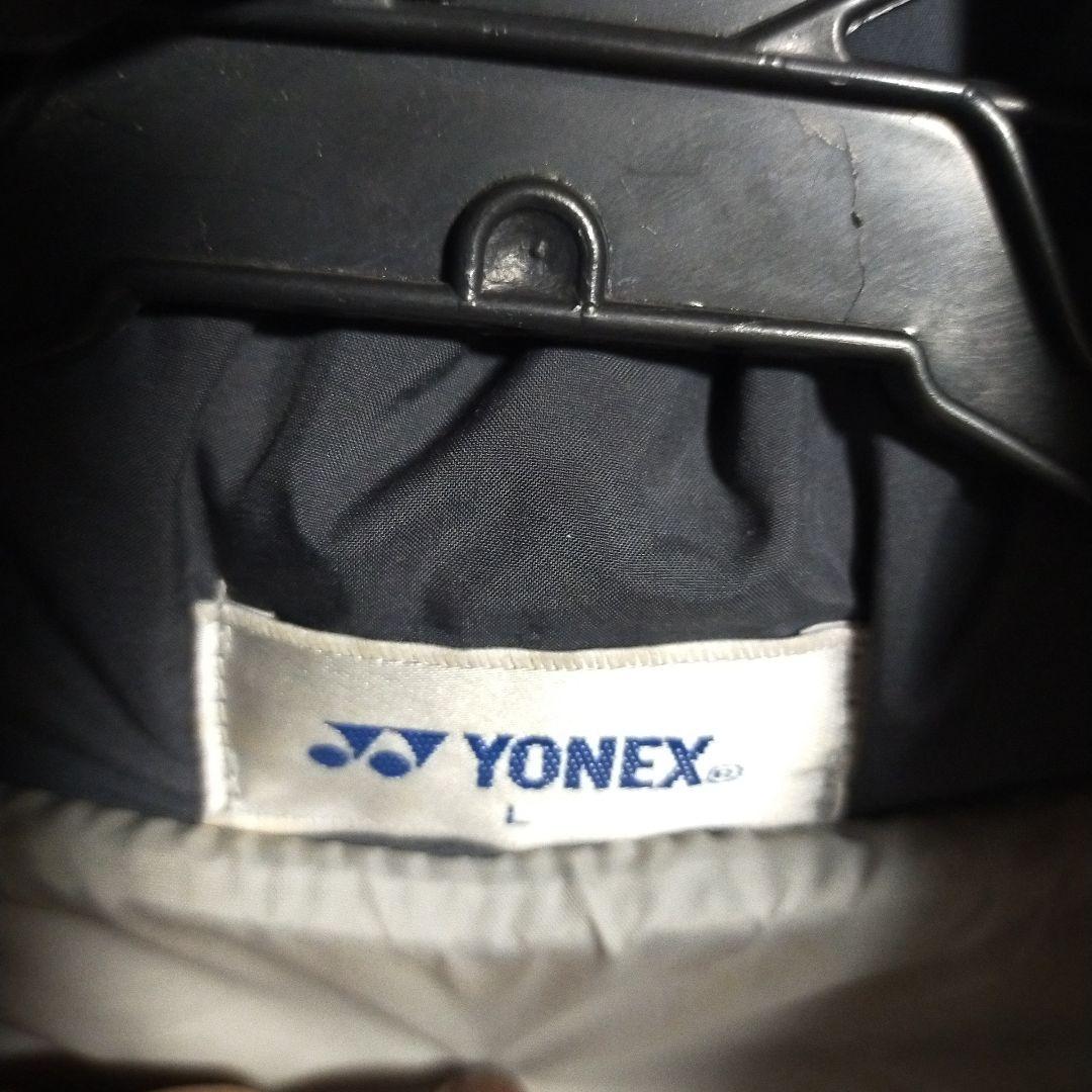 【送料込み!!】YONEX　ヒートカプセル　ダウン風ジャケット黒　フード付き　Ｌ