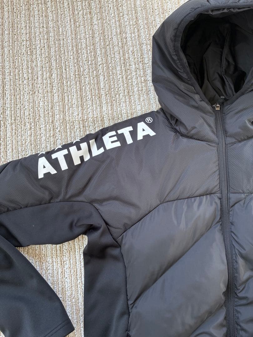 ATHLETA フード付中綿ハーフジャケット ジャンパー クリーニング済 M