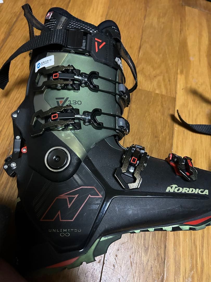 Nordica バックカントリー用アンリミテッド130 スキーブーツ