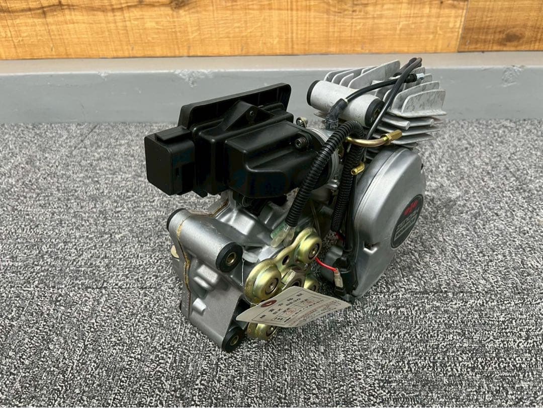 TG386☆新品☆ZENOAH☆KOMATSU☆BE30C☆エンジン☆ゼノア