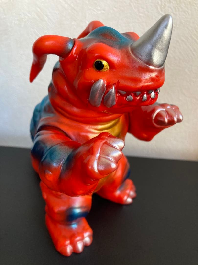 U.S.TOYS ウルトラ怪獣ソフビ ウルトラマン /SBDXネロンガ(レッド)