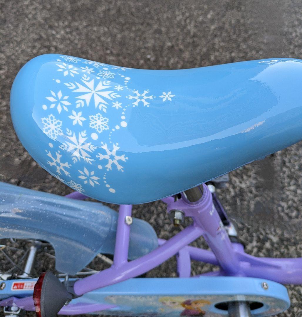 (直接引き渡し限定)ほぼ未使用品　16インチ　アナ雪自転車　補助輪あり