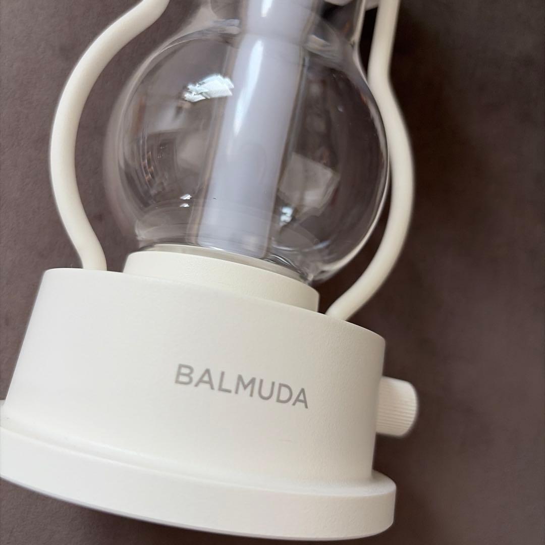 お値下げ中！BALMUDA ザ　ランタン　ホワイト
