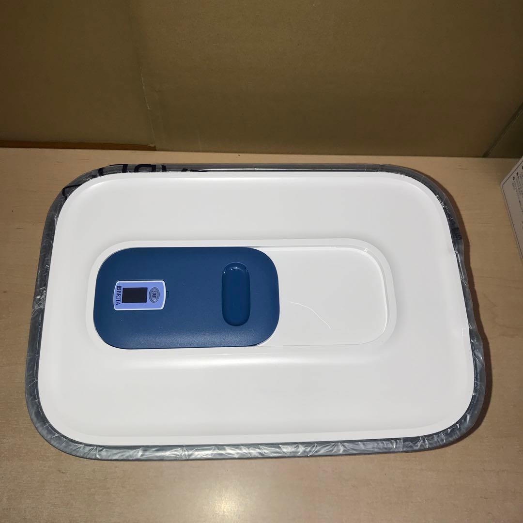 ブリタ ポット型浄水器 フロー カートリッジ3個付き